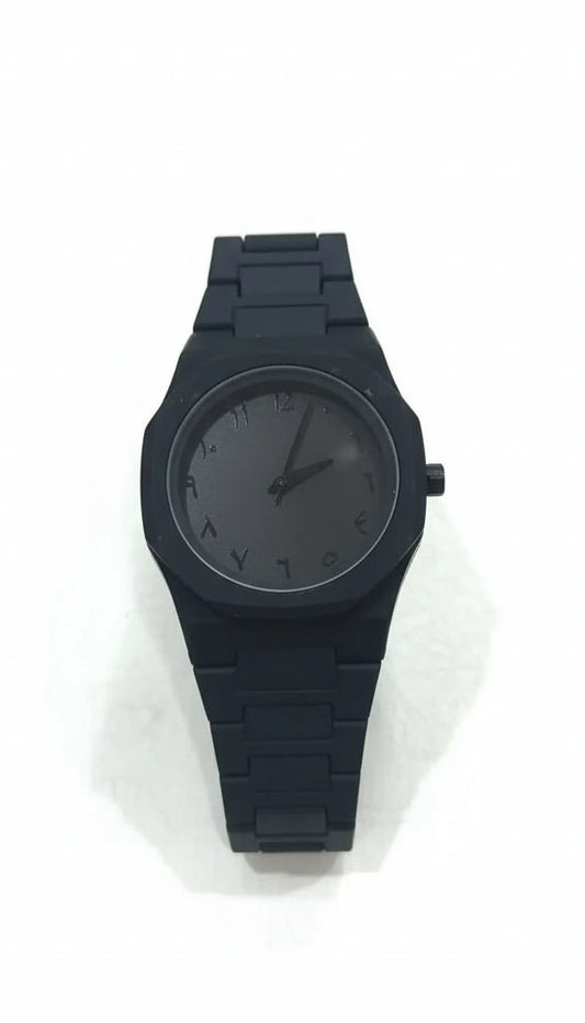 Black Minimalist Analog Wrist Aura Watch