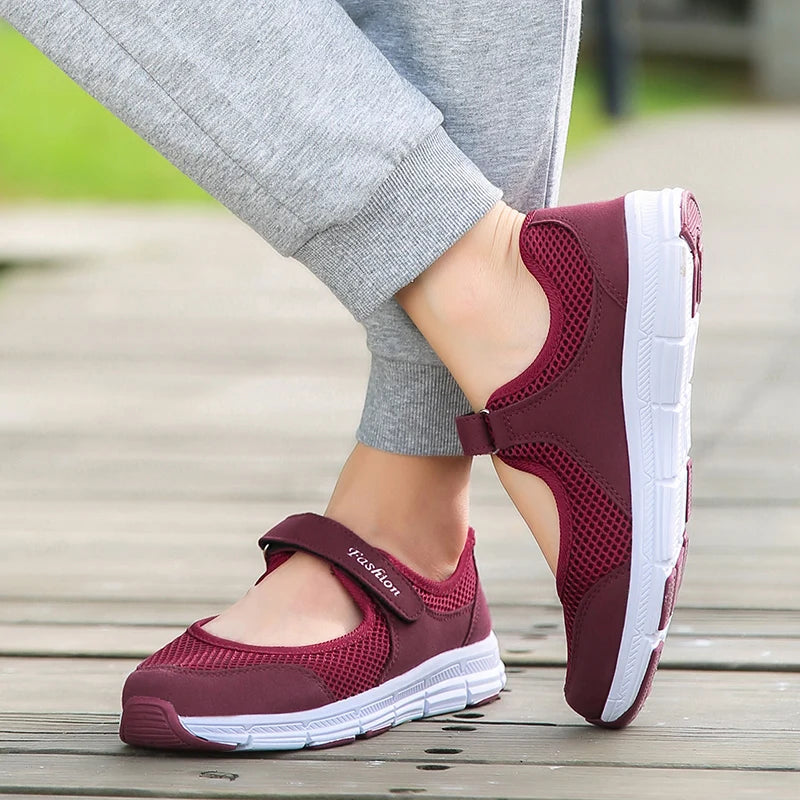 Mjlovers breathable walking shoes with lightweight mesh upper and cushioned sole for comfortable everyday walking.